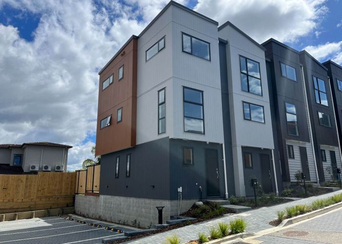  at 41 Raupeti Lane, Henderson, Waitakere City, Auckland