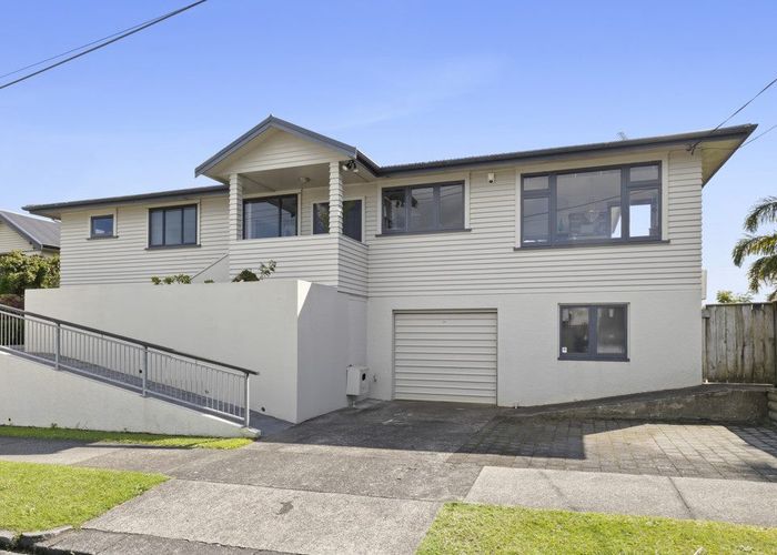  at 10 Bulteel Street, New Plymouth, New Plymouth