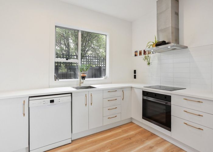  at 12A Cradock Street, South New Brighton, Christchurch City, Canterbury