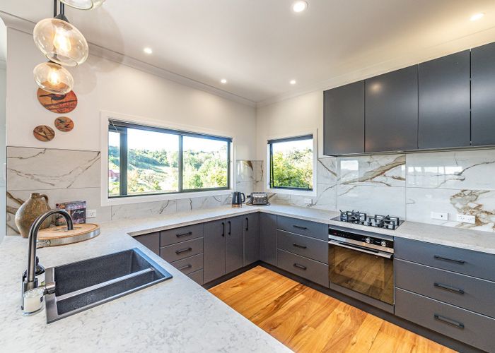  at 1 Shakespeare Road, Bastia Hill, Whanganui, Manawatu / Whanganui