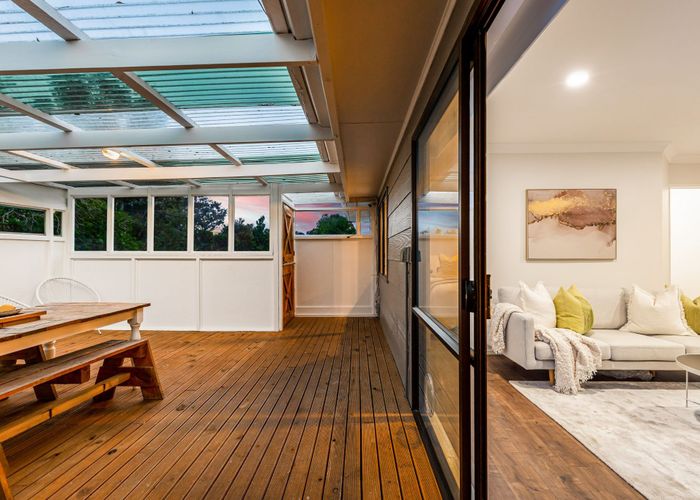  at 2/26 Forest Hill Road, Henderson, Auckland