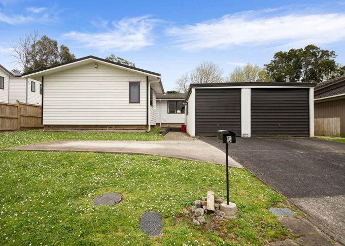  at 5 Pinehurst Place, Wattle Downs, Manukau City, Auckland