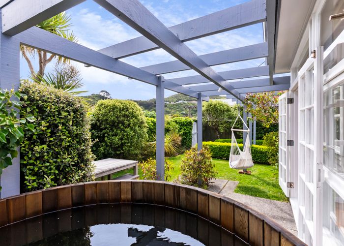  at 18 Raine Street, Karori, Wellington, Wellington