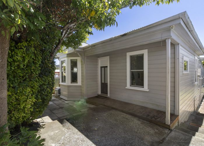 at 8 Lewer Street, Karori, Wellington, Wellington