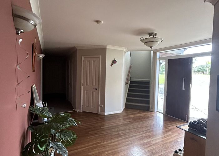  at 7 Crest Rise, Flagstaff, Hamilton