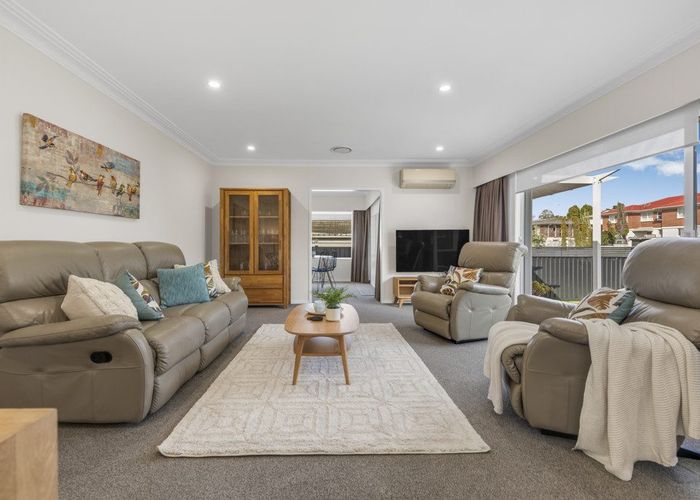  at 12 Mirrabooka Avenue, Botany Downs, Manukau City, Auckland