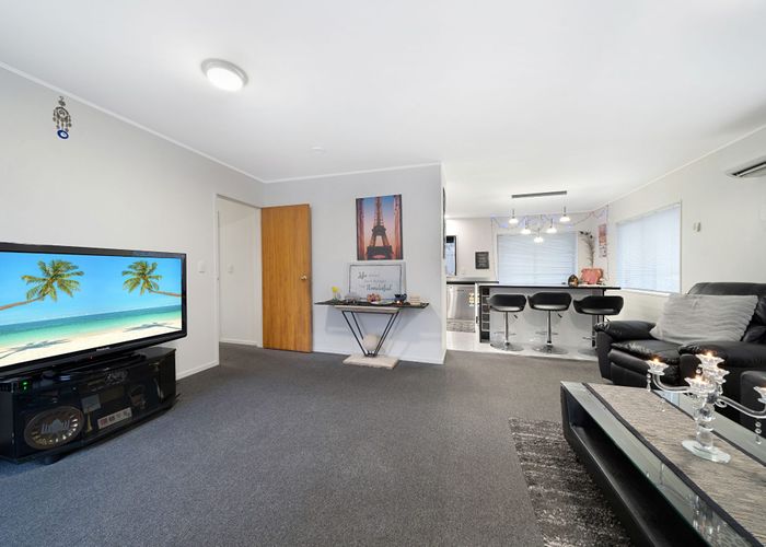  at 60A Tiroroa Avenue, Te Atatu South, Auckland