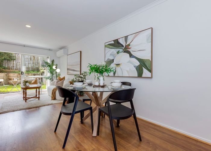  at 20 Brashier Circle, Sunnyvale, Waitakere City, Auckland