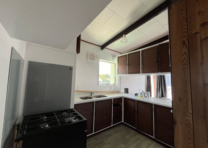  at 2 Mervyn Place, Plimmerton, Porirua, Wellington