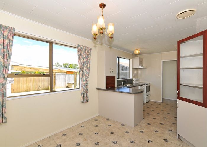  at 4 Fremont Grove, Totara Park, Upper Hutt, Wellington