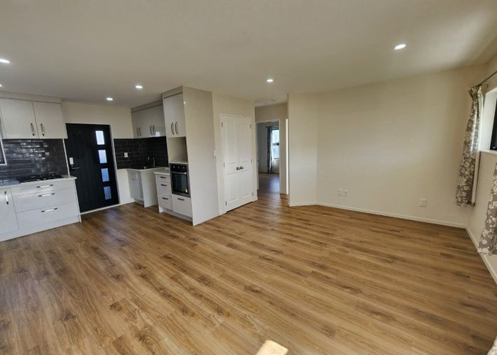  at 51a  Astley Avenue, New Lynn, Waitakere City, Auckland