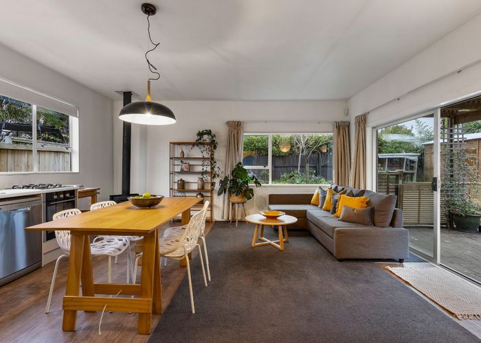  at 1/4 Tawa Road, Te Atatu Peninsula, Auckland