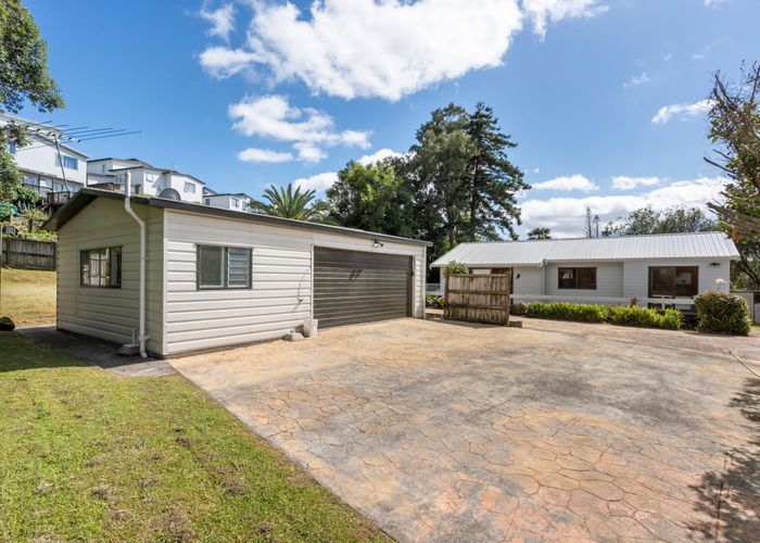  at 33a Glenvar Road, Torbay, North Shore City, Auckland