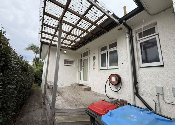  at 3/6 Eldon road, Mount Eden, Auckland City, Auckland