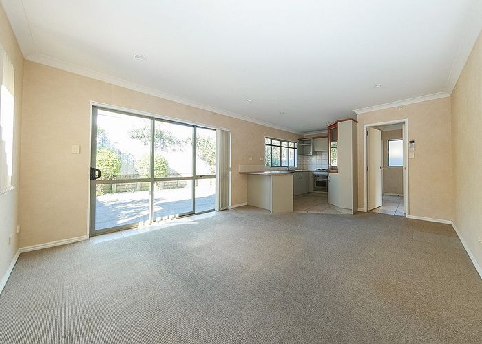  at 10 Lissleton Drive, East Tamaki, Manukau City, Auckland