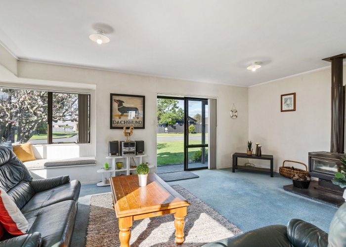  at 16 Kane Road, Papamoa Beach, Papamoa