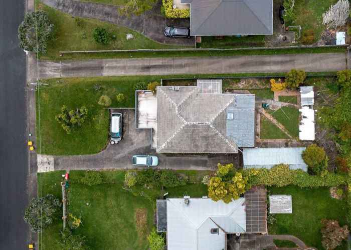  at 44 Cliff View Drive, Green Bay, Waitakere City, Auckland