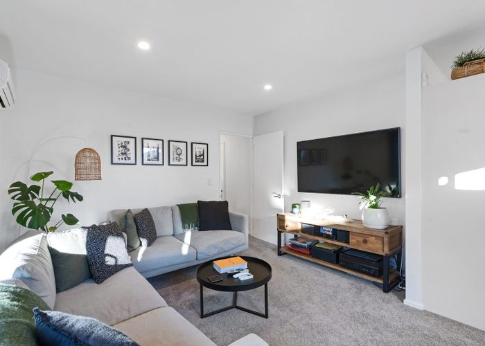  at 3/85 Yaldhurst Road, Sockburn, Christchurch