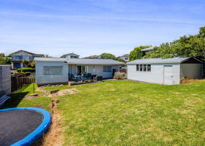  at 15 Camellia Avenue, Bell Block, New Plymouth