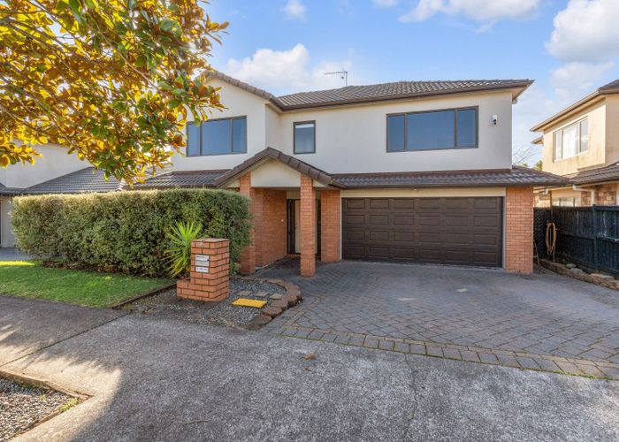  at 4 Bridgefield Crescent, Flat Bush, Auckland
