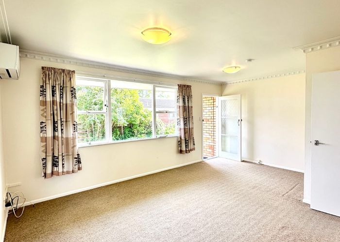  at 2/236 Pakuranga Road, Pakuranga Heights, Manukau City, Auckland