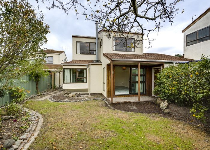  at 2/12 Lannie Place, Greenmeadows, Napier, Hawke's Bay