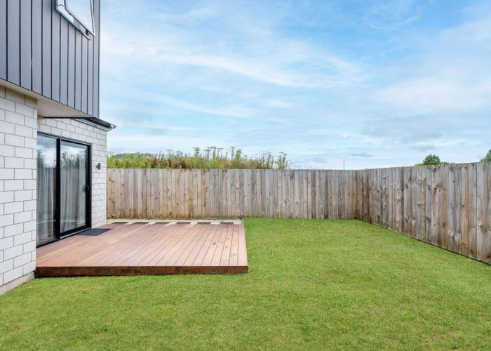  at 2/10 Bourn Heath Drive, Rototuna, Hamilton, Waikato