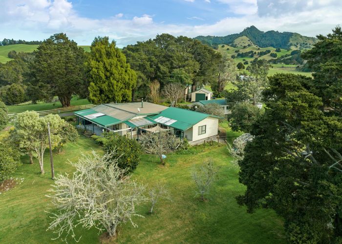 For sale 238 Tauraroa Road, Maungakaramea, Whangarei, Northland