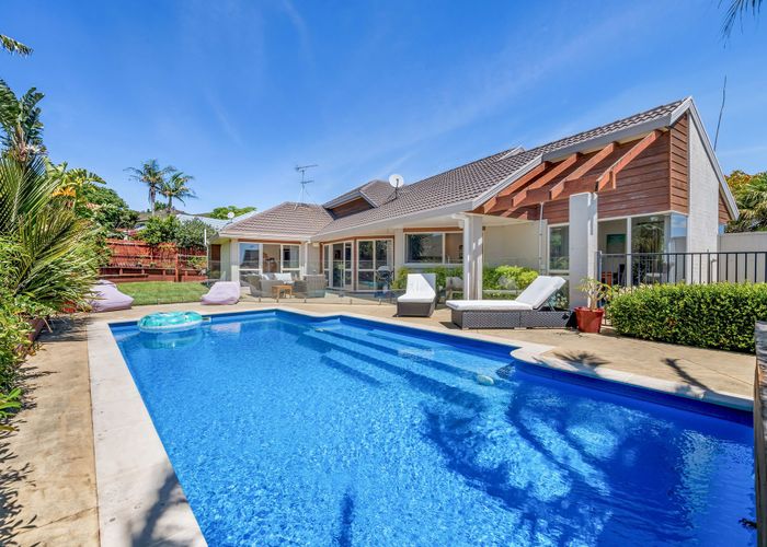  at 13 Balbriggan Rise, Dannemora, Manukau City, Auckland