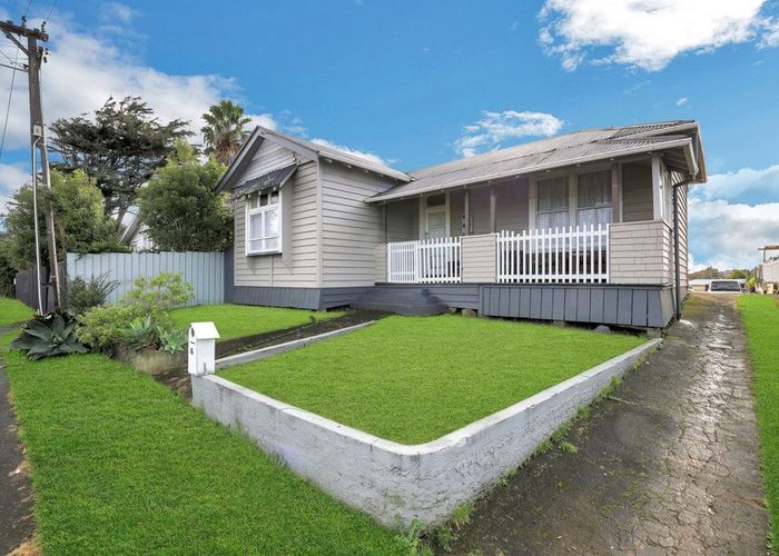  at 6 Pukeiti Road, Otahuhu, Auckland