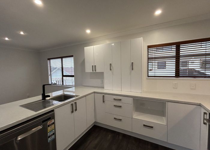  at 128 Discovery Drive, Whitby, Porirua