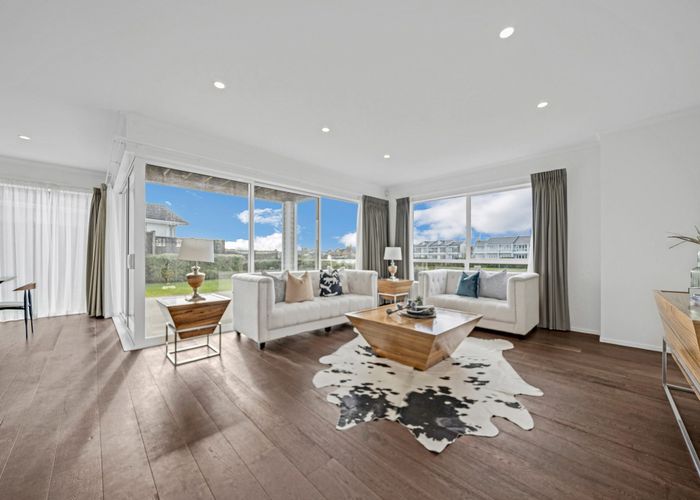  at 14 Edgewater Drive, Karaka, Papakura