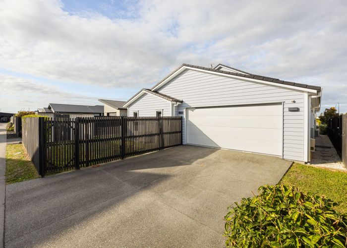  at 8 Lavinias Way, Chartwell, Hamilton, Waikato