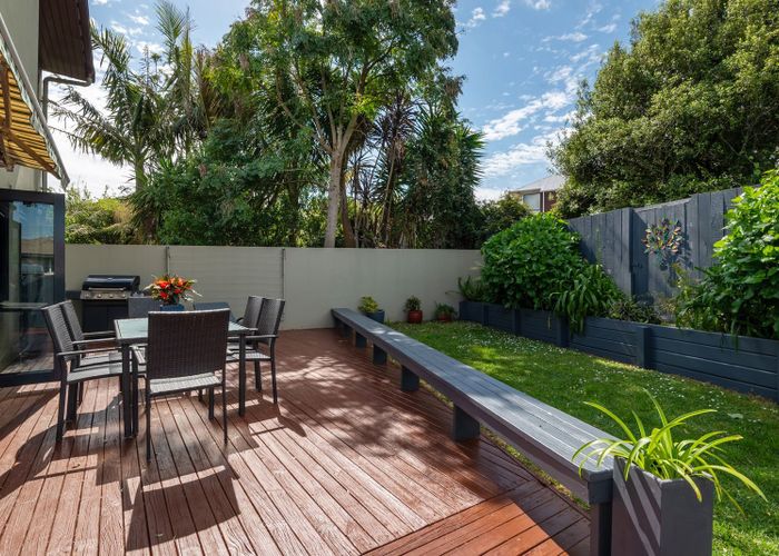  at 3/71 Pupuke Road, Northcote, North Shore City, Auckland