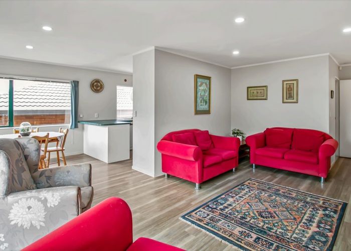  at 38A Awaroa Rd, Sunnyvale, Waitakere City, Auckland