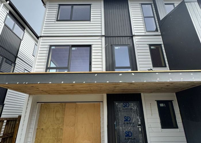  at Lot 1-6/7 Woolfield Road, Papatoetoe, Manukau City, Auckland