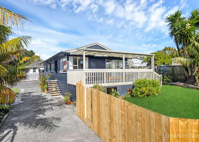  at 42a Forest Hill Road, Henderson, Waitakere City, Auckland
