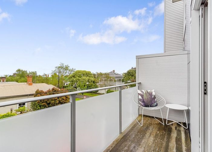 For sale 9 Wortley Road, Lepperton, New Plymouth, Taranaki homes.co.nz