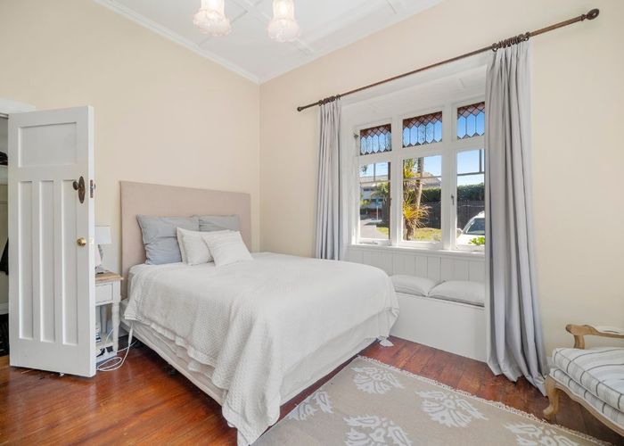  at 195 Hinemoa Street, Birkenhead, North Shore City, Auckland