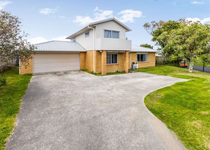  at 35 Peverill Crescent, Papatoetoe, Auckland