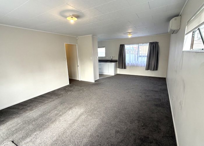  at 2/18 Waiari Road, Conifer Grove, Papakura, Auckland