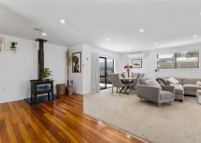 at 14 Bromley Place, Westown, New Plymouth
