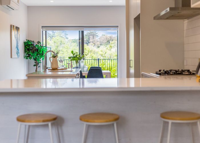  at 40 Koreke Close, Kenepuru, Porirua