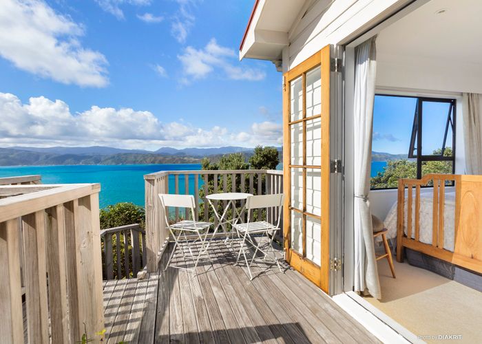  at 12 Nakora Road, Karaka Bays, Wellington