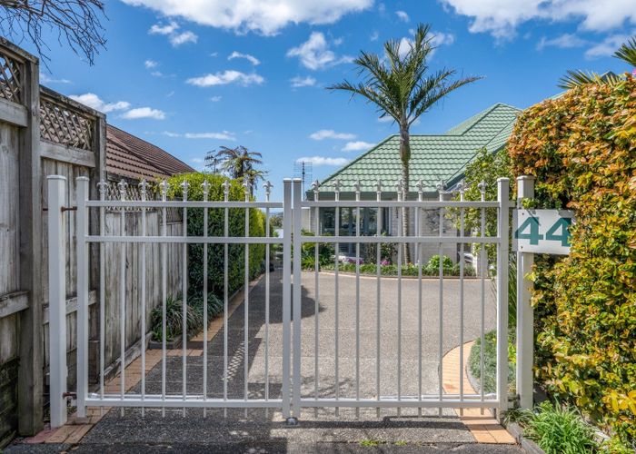  at 44 Cook Street, Howick, Manukau City, Auckland