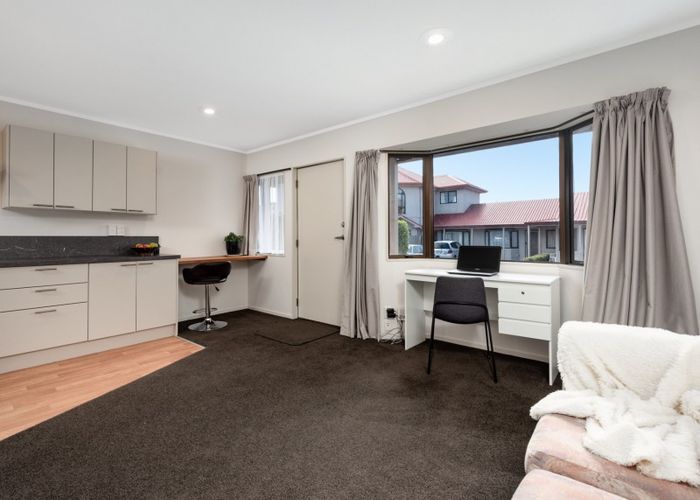  at 7/166 WAIHI ROAD, Judea, Tauranga