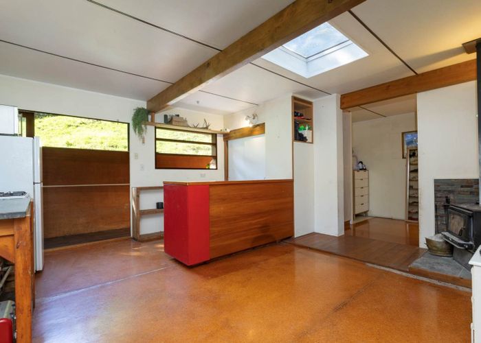  at 86 Warner Park Avenue, Laingholm, Waitakere City, Auckland