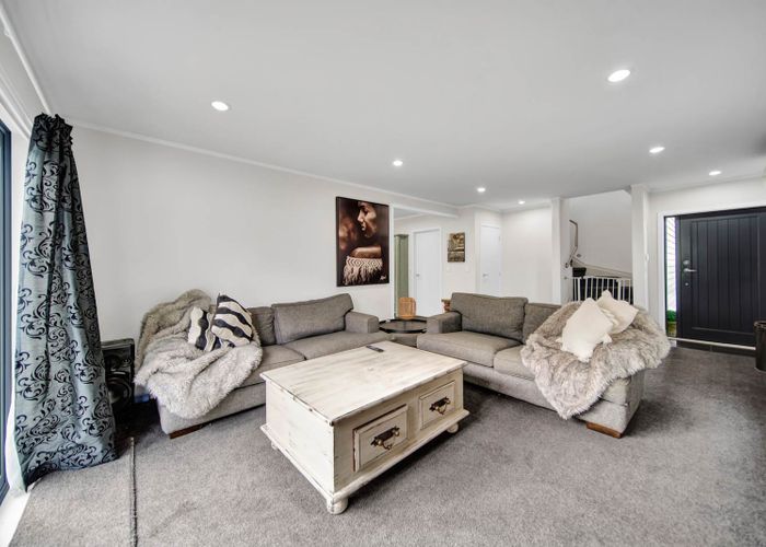  at 79 Beach Rd, Papakura, Papakura