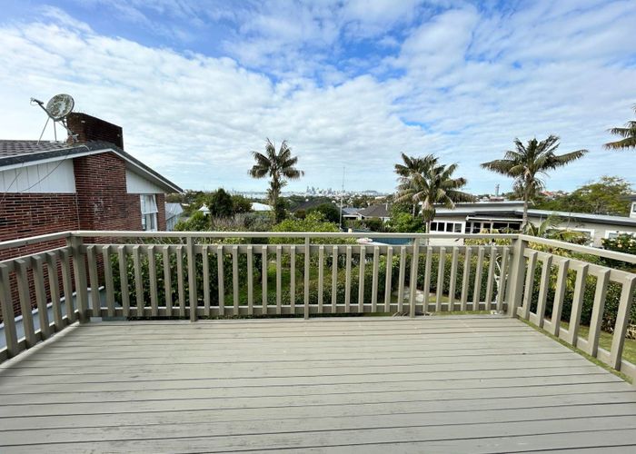  at 6 James Evans Drive, Northcote, North Shore City, Auckland