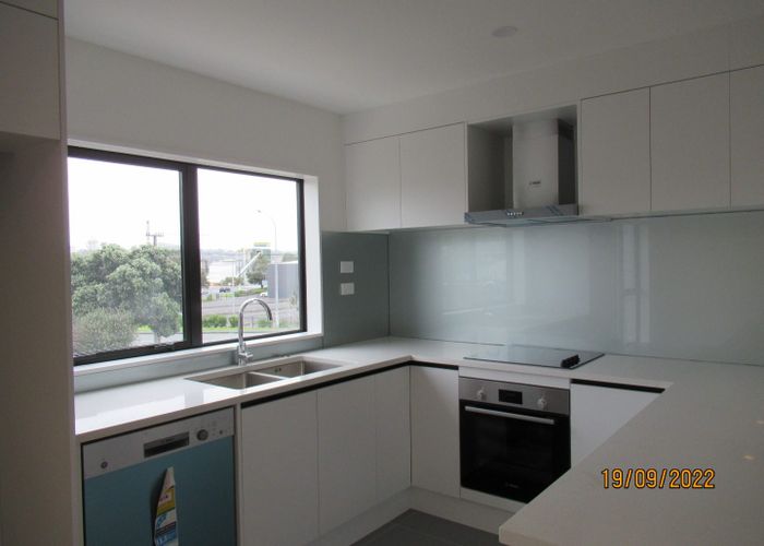  at 77d Penrose Rd, Mount Wellington, Auckland City, Auckland